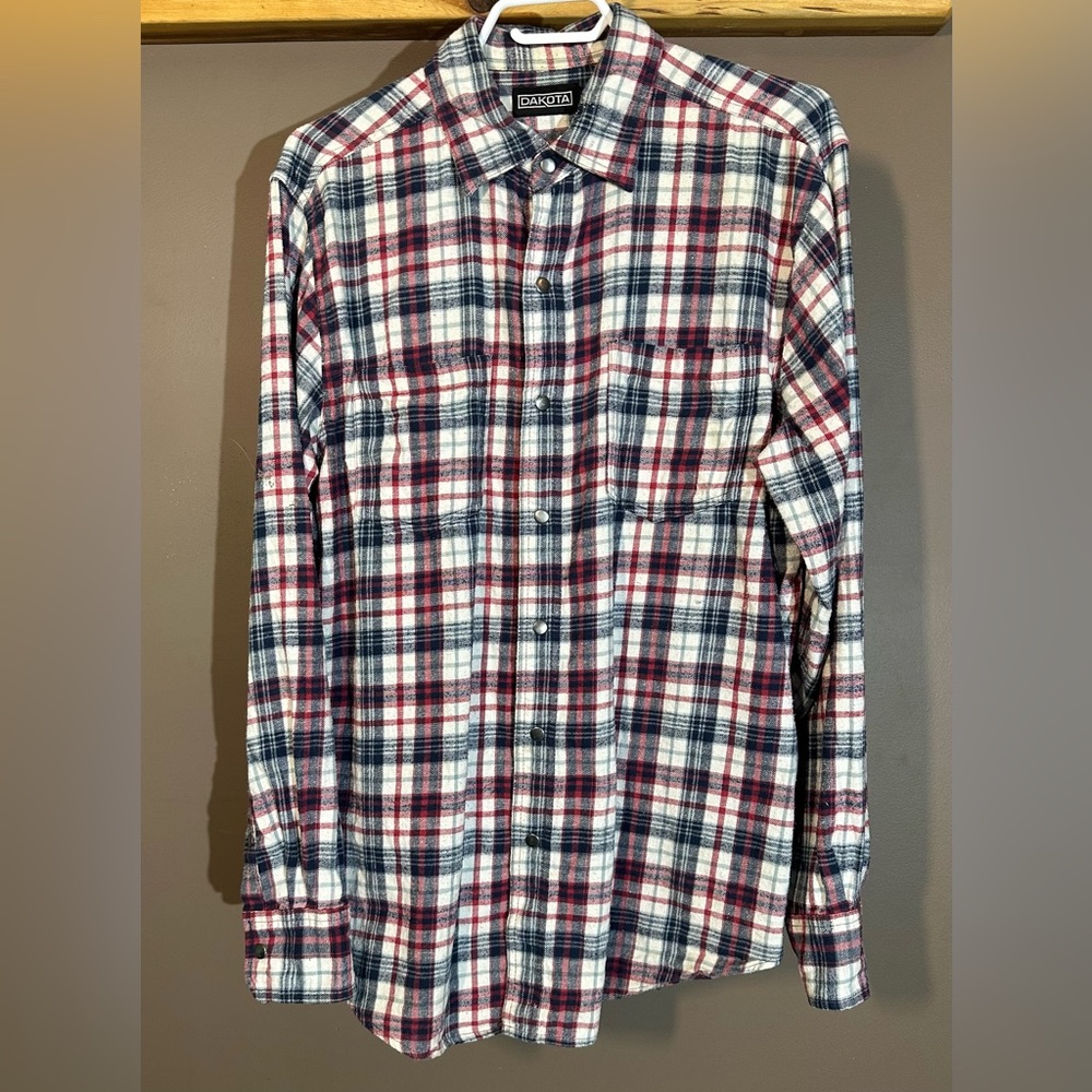 Mens medium Dakota plaid flannel